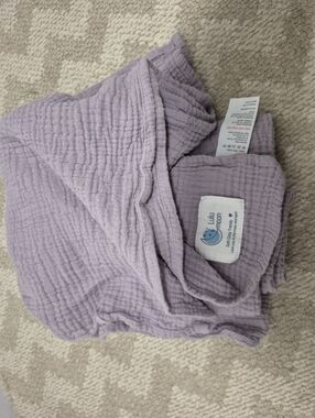 *5 Items for $25 Baby Items* Lulu Moon Swaddle